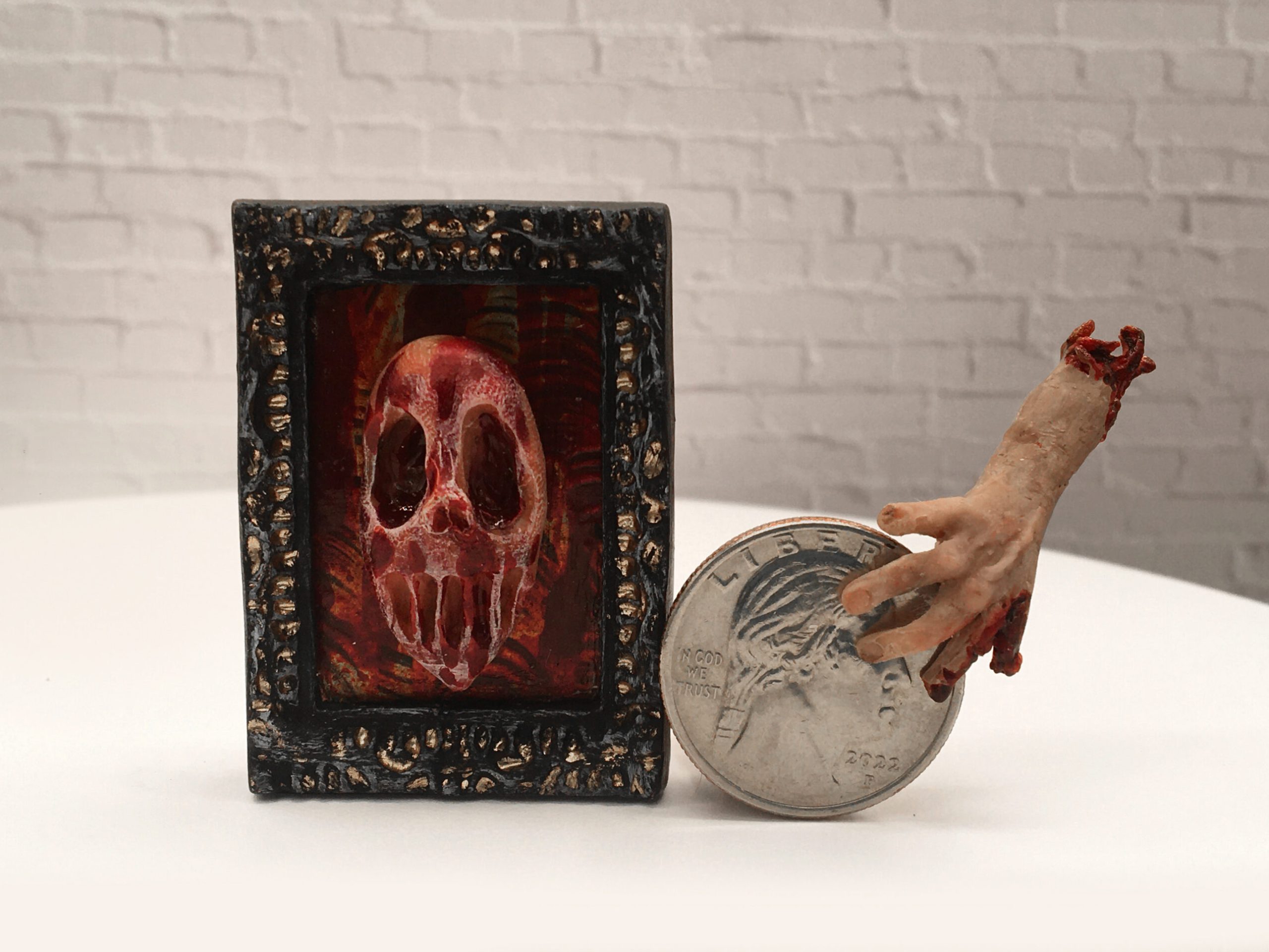 frames-of-horror-miniature-sculpture-2023-eternal-silence-main-sizing-shot-web-opt